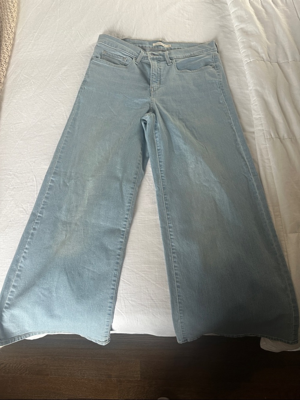 Levi’s Light Blue Wide Leg Women’s Jeans
